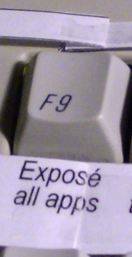 This photograph shows the correct alignment of the two halves of the F9 label.